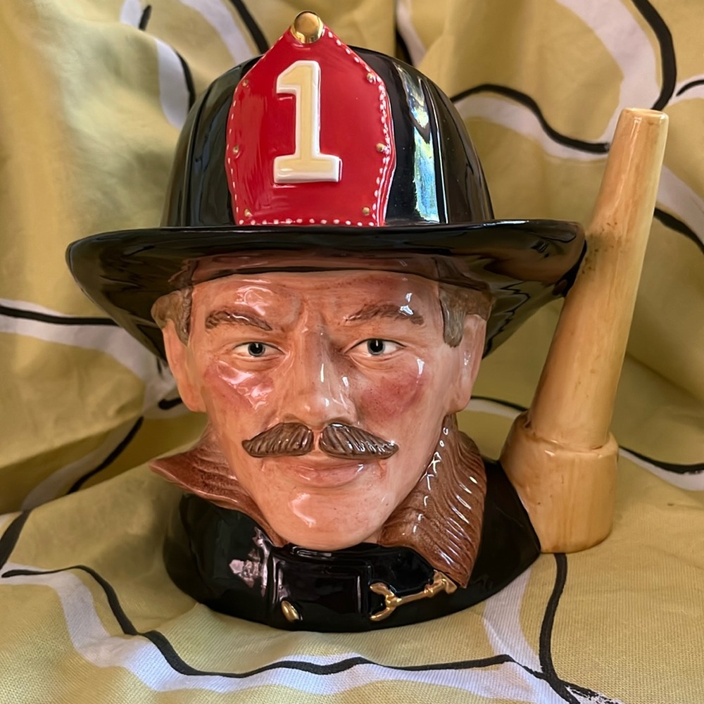 Royal Doulton Toby mug “The Fireman”